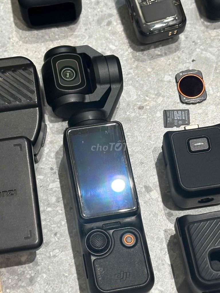 DJI Osmo Pocket 3 Creator Combo Đen Đã sử dụng. Mua bán Máy ảnh, Máy quay tại Quận Hải Châu Đà Nẵng được đăng bởi Nguyễn Dũng hình 1