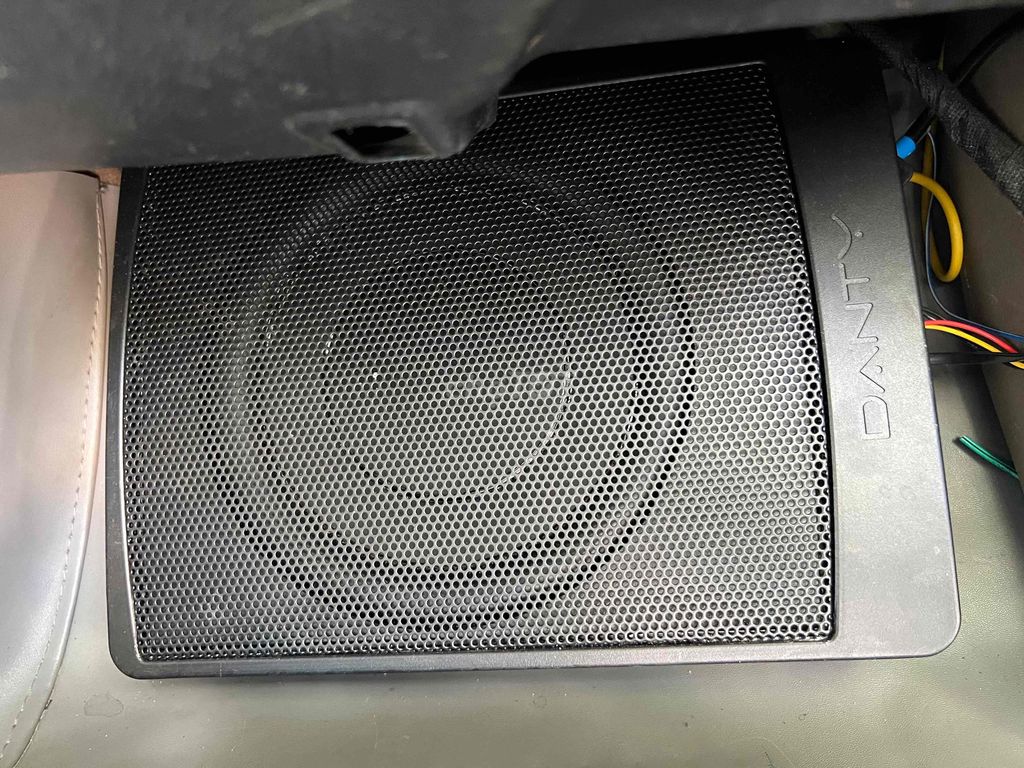 Mitsubishi Pajero 20*** km. Mua bán Ô tô tại Thành phố Thủ Đức Tp Hồ Chí Minh được đăng bởi Nghia Pham hình 10