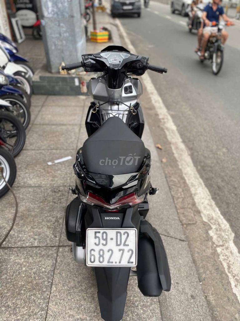 Воздушное лезвие Honda 2019 Черное б/у