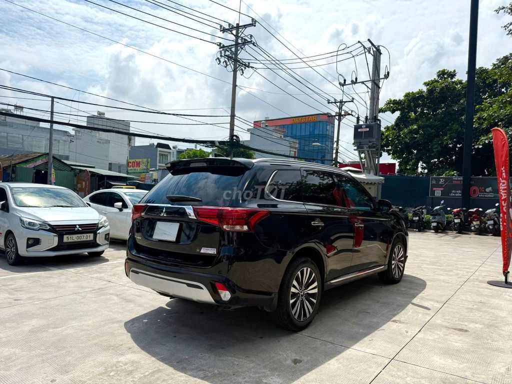 Mitsubishi Outlander CVT 2024 Màu Đen - Odo 16.200. Mua bán Ô tô tại Thành phố Thủ Đức Tp Hồ Chí Minh được đăng bởi Mitsubishi Chính Hãng hình 6