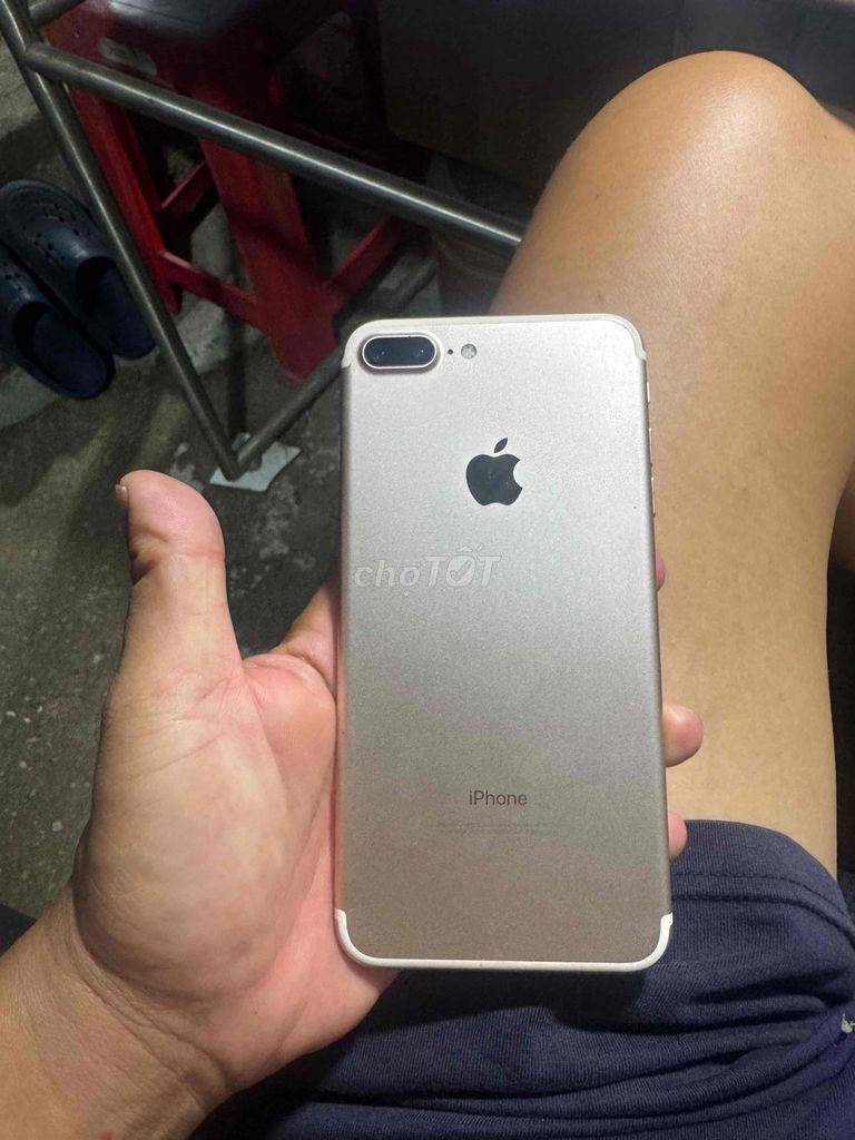 Apple iPhone 7 Plus Vàng đồng Retina. Mua bán Điện thoại tại Thị xã Tân Uyên Bình Dương được đăng bởi binhduonghelo hình 1