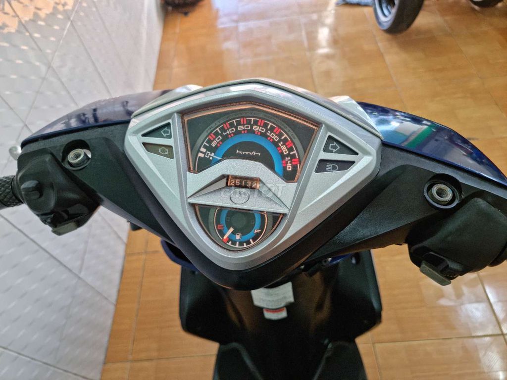 Yamaha Luvias GTX Xanh bạc. Mua bán Xe máy tại Quận Ninh Kiều Cần Thơ được đăng bởi CHXM Trung Trưc  hình 15