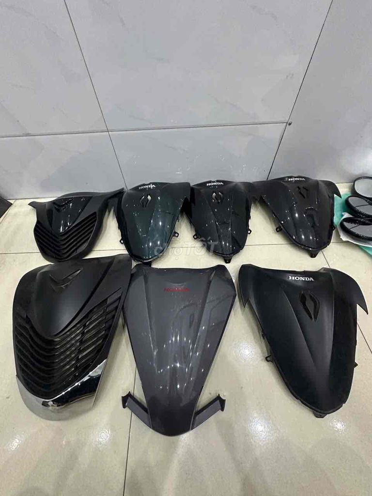 Mặt nạ và gương. Mua bán Phụ tùng xe tại Quận Đống Đa Hà Nội được đăng bởi Phạm Khánh linh hình 1