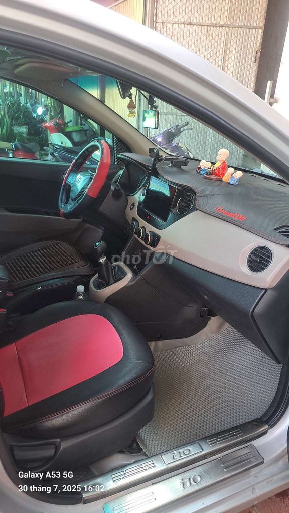 210 2015 1.0 Base - 195000 km. Mua bán Ô tô tại Huyện Thường Xuân Thanh Hóa được đăng bởi quân thu hình 10