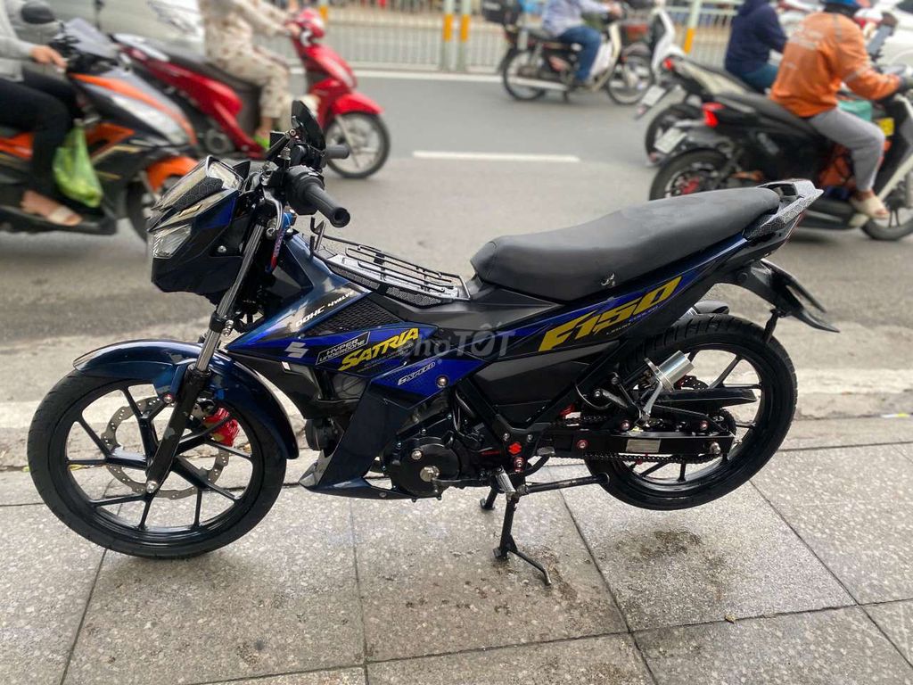 Suzuki Satria 2020 mới 90% Bstp chính chủ. Mua bán Xe máy tại Quận Tân Phú Tp Hồ Chí Minh được đăng bởi Tuanduy hình 4