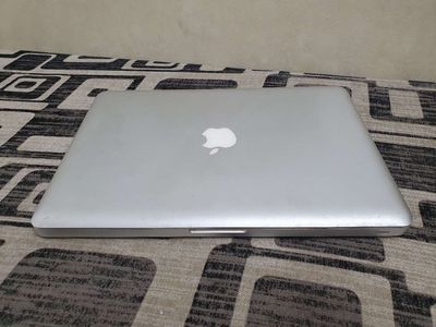 Macbook pro 2011 13in MC700 i5 2.3g 4g 500g pin 3h