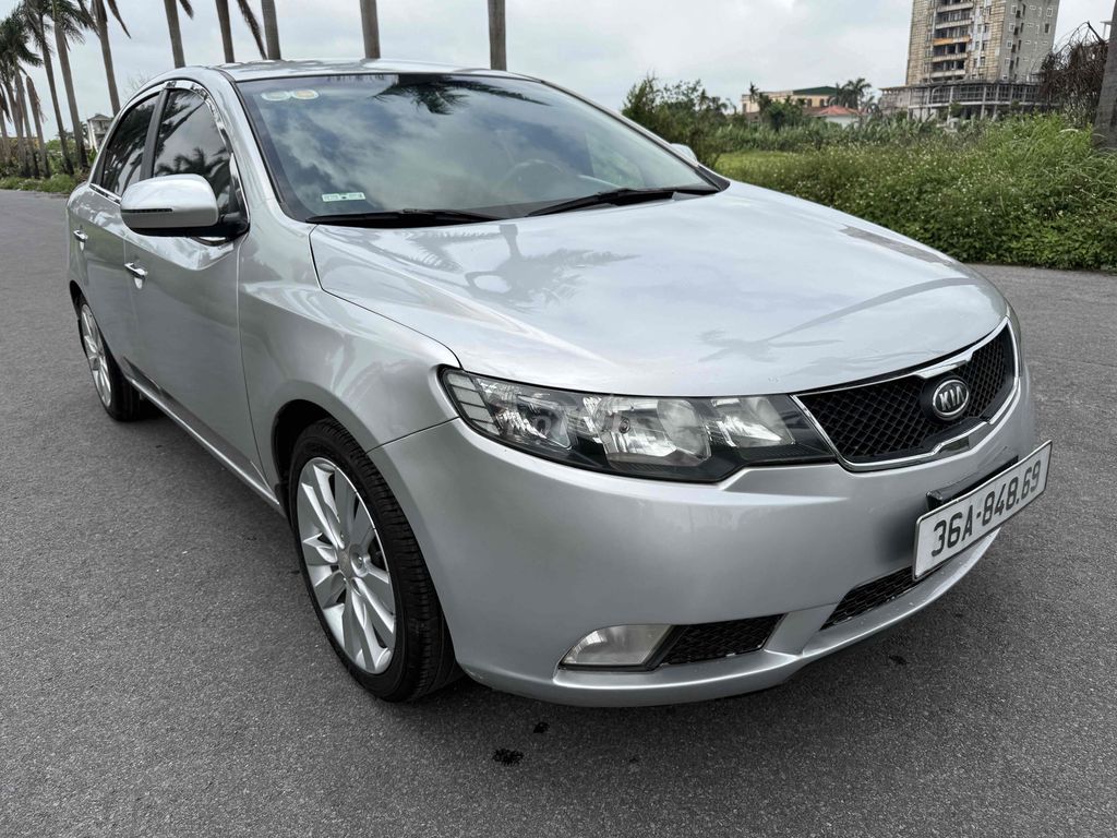 Kia Forte 2011 SX 1.6 MT - 140000 km xe gia đình