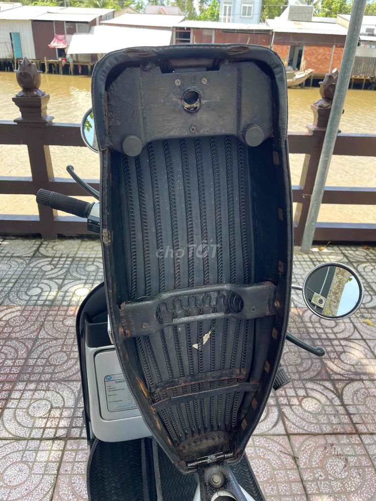 vespa-T150 xe zin còn rất đẹp. Mua bán Xe máy tại Thành phố Ngã Bảy Hậu Giang được đăng bởi nguyen van tai hình 3