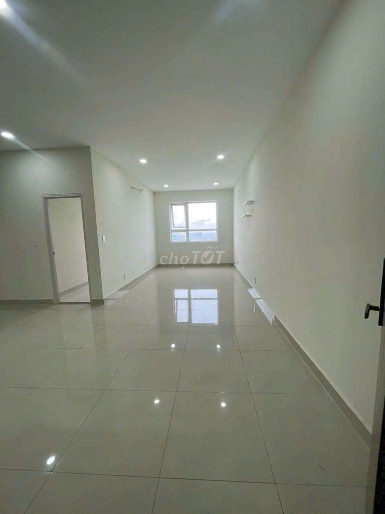 Аренда · 2 комн. · 79 м² · Quận 8, ул. Cao Lỗ