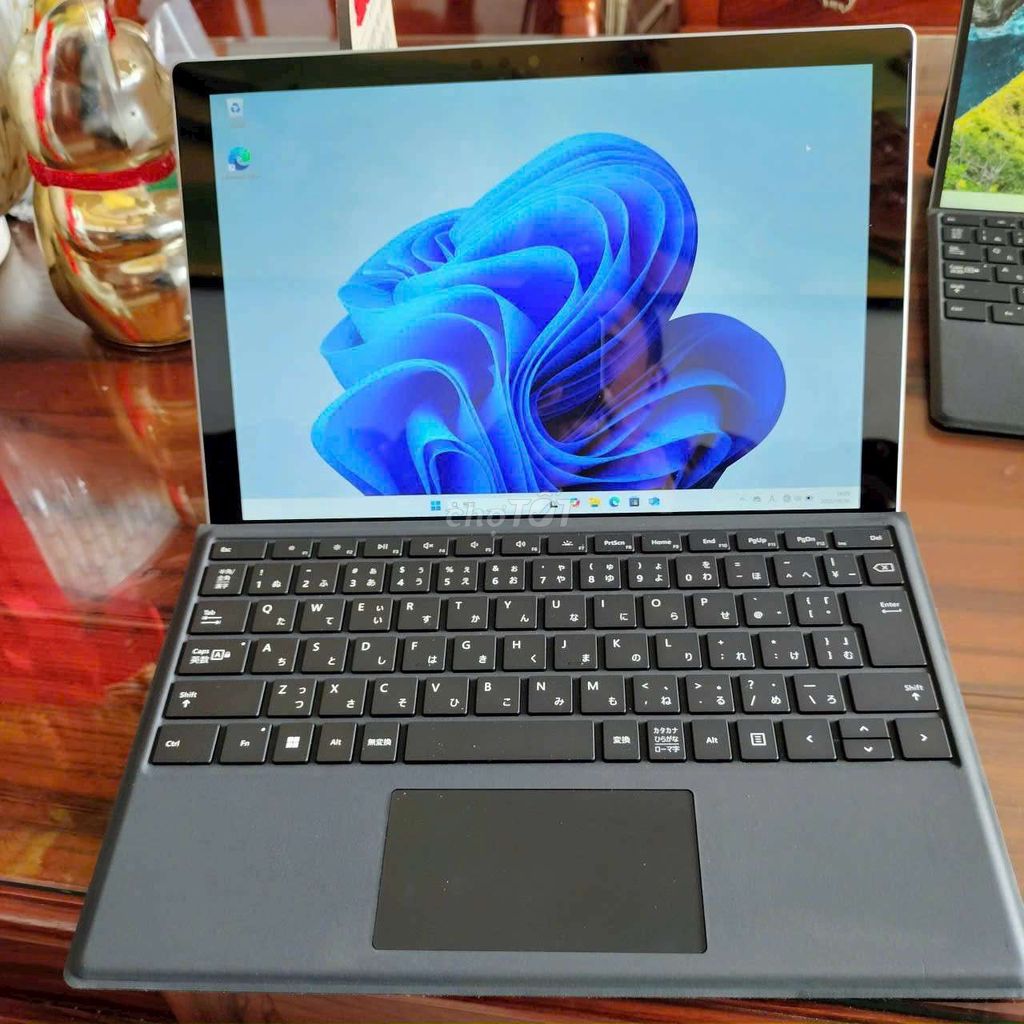 Surface Pro 5. Mua bán Laptop tại Quận Bình Thuỷ Cần Thơ được đăng bởi Shop Hàng Nhật Giá Rẻ hình 1