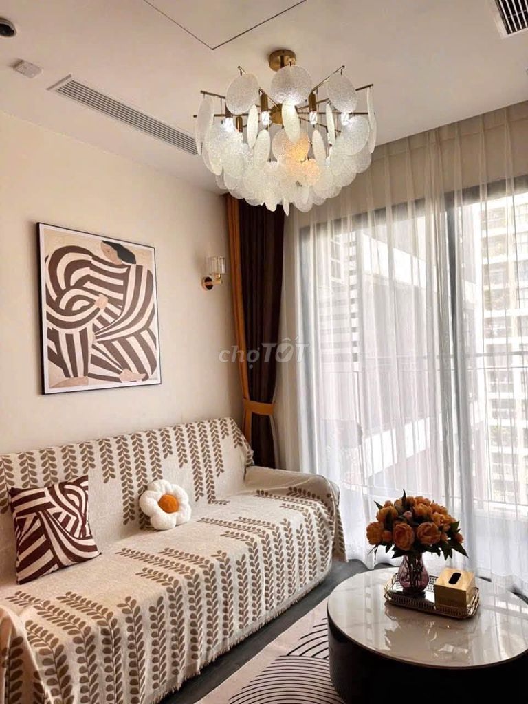 Квартира с 1 спальней в Vinhomes Ocean Park, красивый интерьер