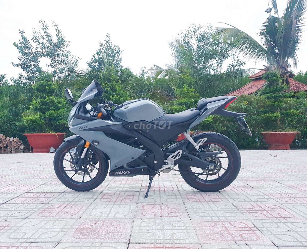 DO ÍT SỬ DỤNG NÊN GIAO LƯU R15 CHO ANH EM ĐAM MÊ. Mua bán Xe máy tại Huyện Tân Phước Tiền Giang được đăng bởi Nguyễn Tiến Lợi hình 1
