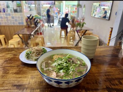 Tuyên Nhân viên phụ quán ăn gia đình !. Việc làm tại Quận Phú Nhuận Tp Hồ Chí Minh được đăng bởi Tran Minh The