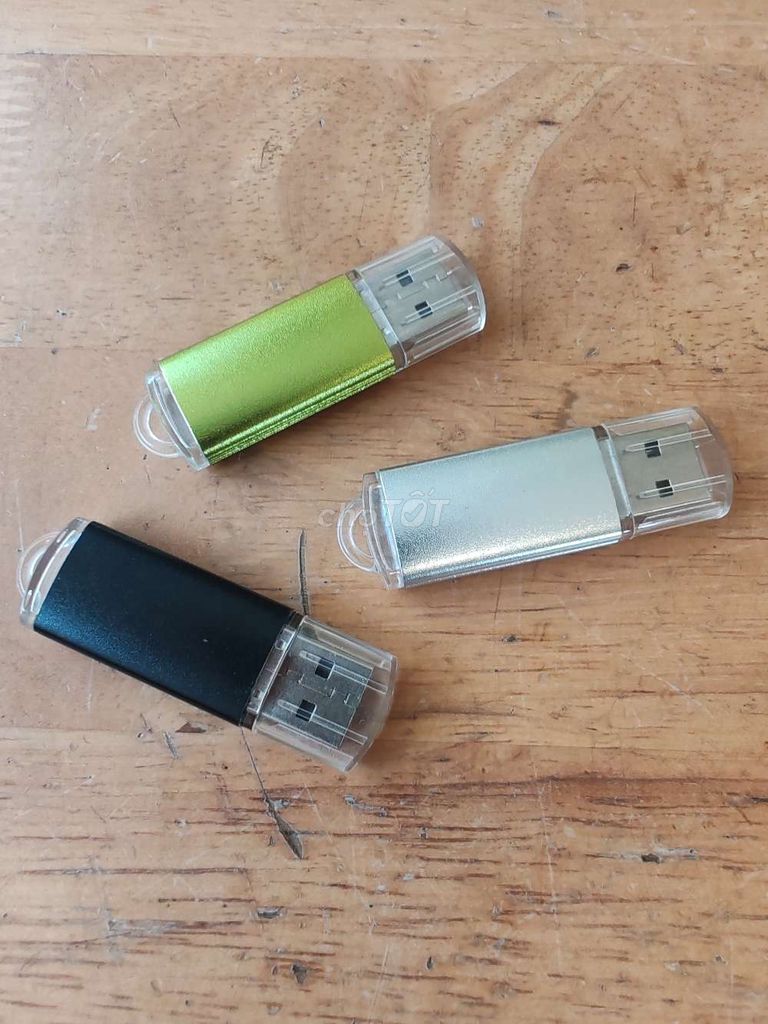 USB Flash Drive 8GB. Mua bán Phụ kiện (Màn hình, Chuột...) tại Quận 7 Tp Hồ Chí Minh được đăng bởi Vy Vy hình 1