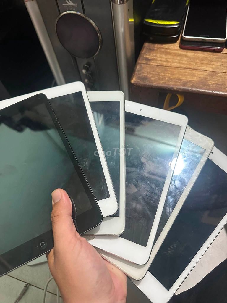 Apple iPad Mini 1 Đen, Trắng. Mua bán Máy tính bảng tại Quận 1 Tp Hồ Chí Minh được đăng bởi Hội Đồ Điện Tử hình 1