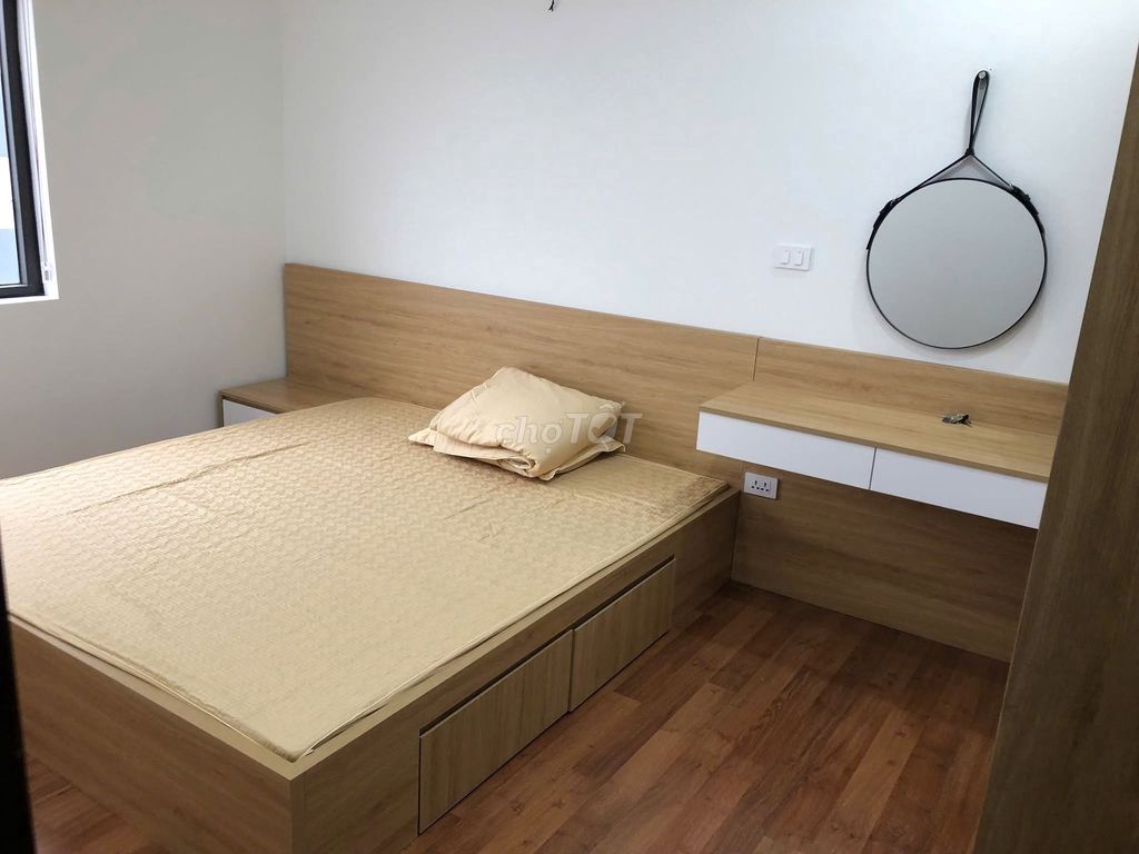 Квартира с 2 спальнями и мебелью Intracom Nhật Tân
