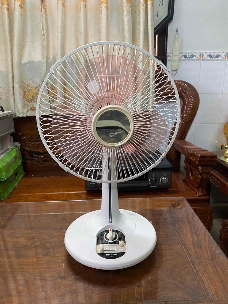 Quạt bàn Sharp Trắng Nhật Bản. Mua bán Quạt tại Thành phố Vĩnh Long Vĩnh Long được đăng bởi minhtu hình 1
