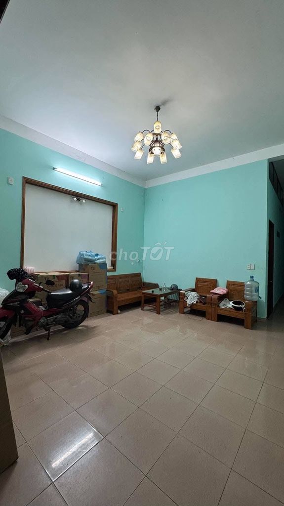 Room with private bathroom in a shared house, Bình Hiên — photo 5