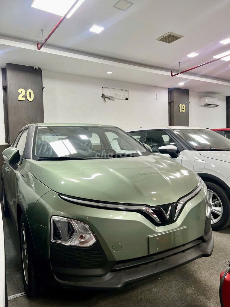 VinFast VF5 Mới đủ màu sẵn xe giao ngay chỉ 4xx. Mua bán Ô tô tại Quận Tây Hồ Hà Nội được đăng bởi TOÀN XE ĐIỆN VINFAST hình 4