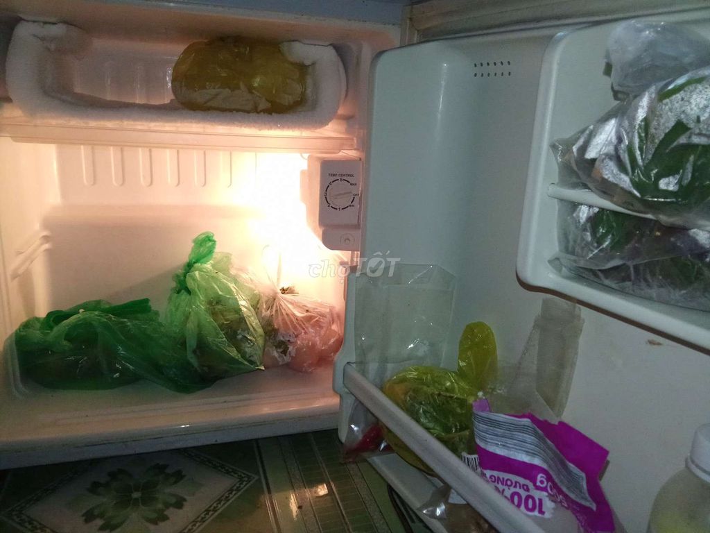 Tủ lạnh Sanyo mini Đã sử dụng. Mua bán Tủ lạnh tại Huyện Trảng Bom Đồng Nai được đăng bởi Tuấn Anh hình 1