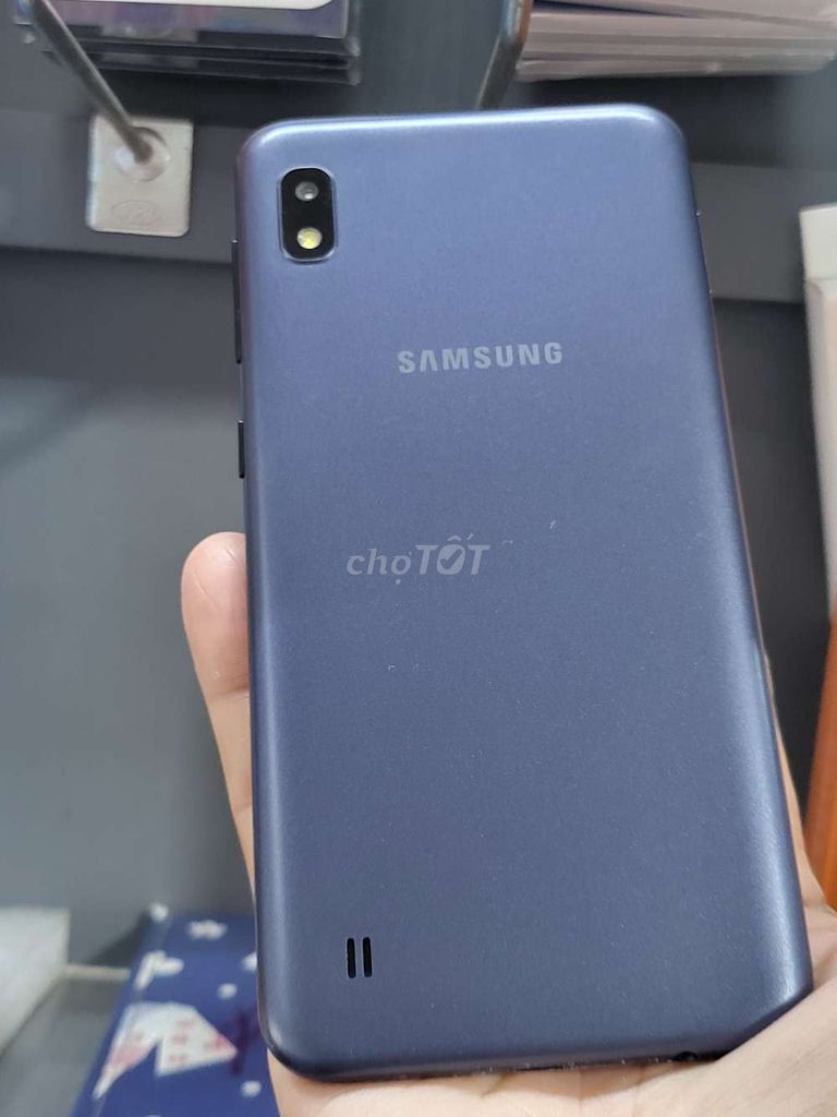 Samsung A10 đẹp như mới 32GB chụp hình nét