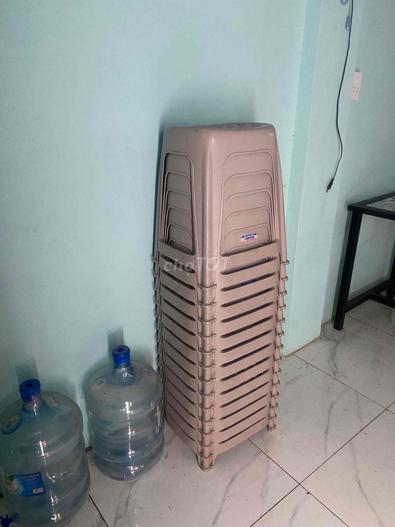 Ghế đẩu nhựa Nâu nhạt 14 cái. Mua bán Bàn ghế tại Thị xã Điện Bàn Quảng Nam được đăng bởi Trần Hồng Thủy hình 1