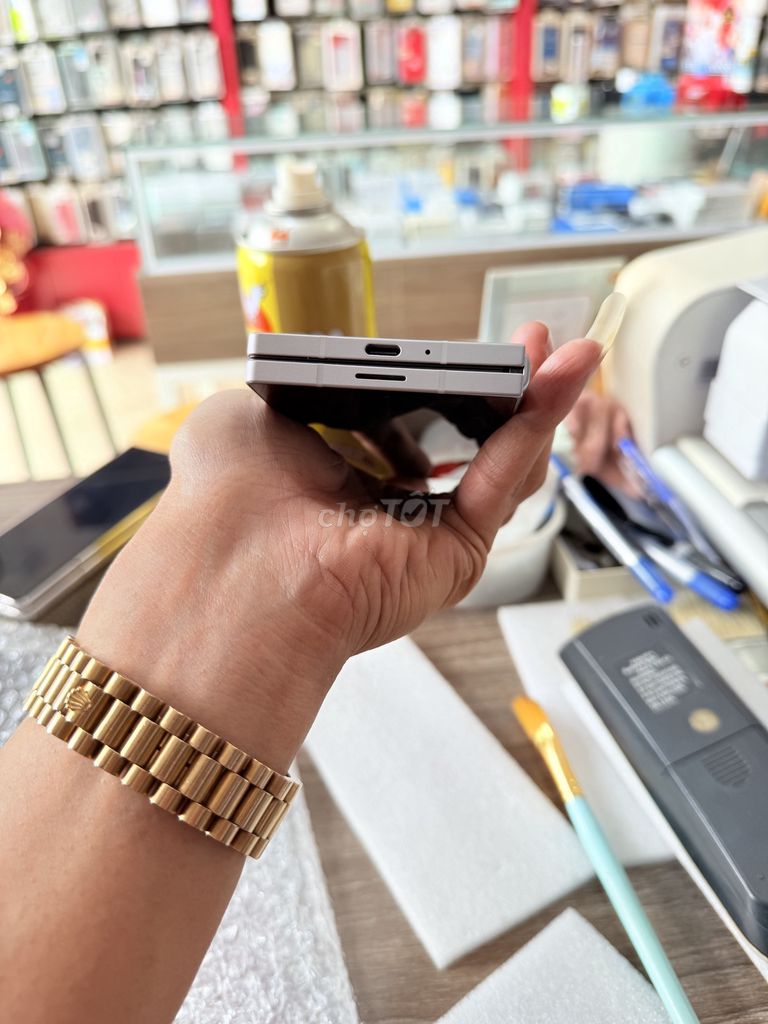 Samsung Z Fold6 512GB Bạc Like New. Mua bán Điện thoại tại Quận Thanh Xuân Hà Nội được đăng bởi Vinh Râu Samsung hình 1