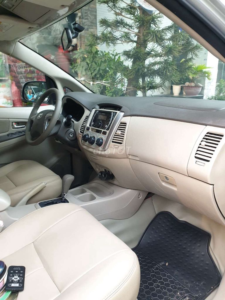 Toyota Innova 2015 2.0G - 101000 km. Mua bán Ô tô tại Quận Tân Phú Tp Hồ Chí Minh được đăng bởi Trần tiến phát hình 4