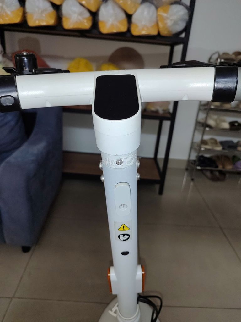 Xe điện gấp gọn OKAI EA10 màu trắng. Mua bán Xe điện tại Quận 5 Tp Hồ Chí Minh được đăng bởi Bảo Huỳnh Vĩnh hình 11