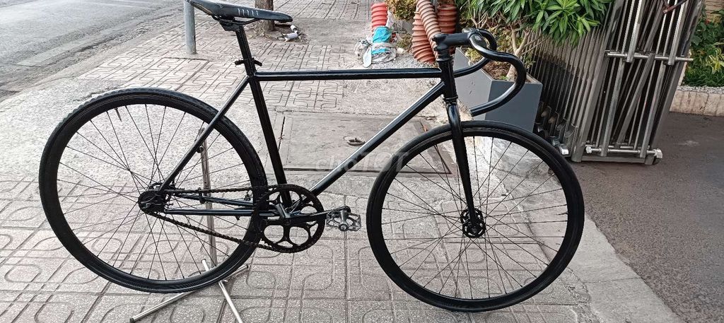 Xe đạp fixed gear đài Loan, sườn thép, bánh 700*23