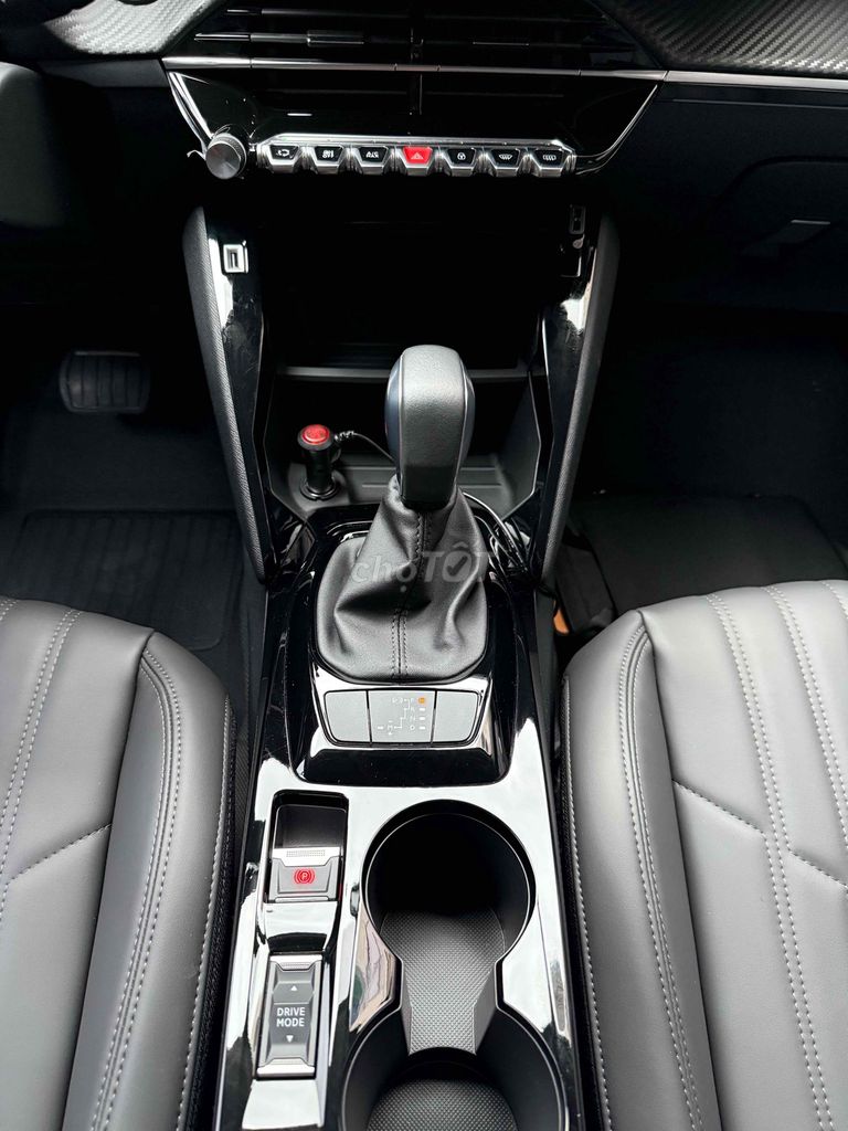 PEUGEOT 2008 GT LINE 2024 odo 9.000km ✅. Mua bán Ô tô tại Thành phố Thủ Đức Tp Hồ Chí Minh được đăng bởi TẤN TRIỀU hình 18