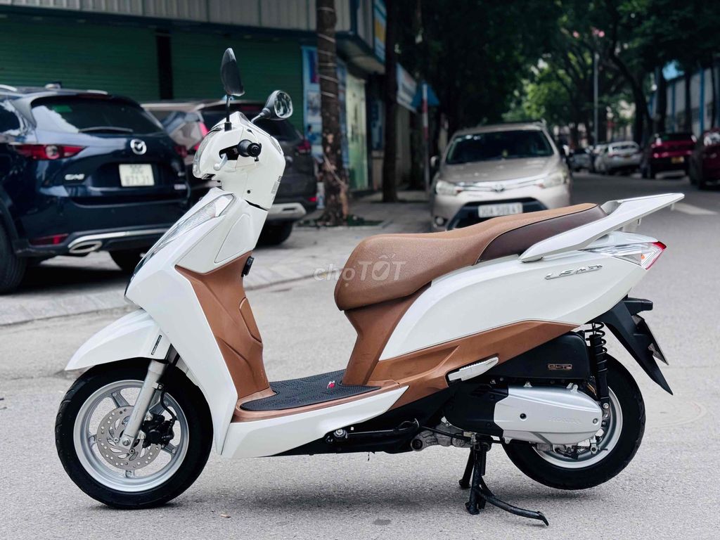 Lead 125fi máy zin 100% 1 chủ đại chất hàng tuyển. Mua bán Xe máy tại Quận Cầu Giấy Hà Nội được đăng bởi nguyễn bích thuỷ hình 3