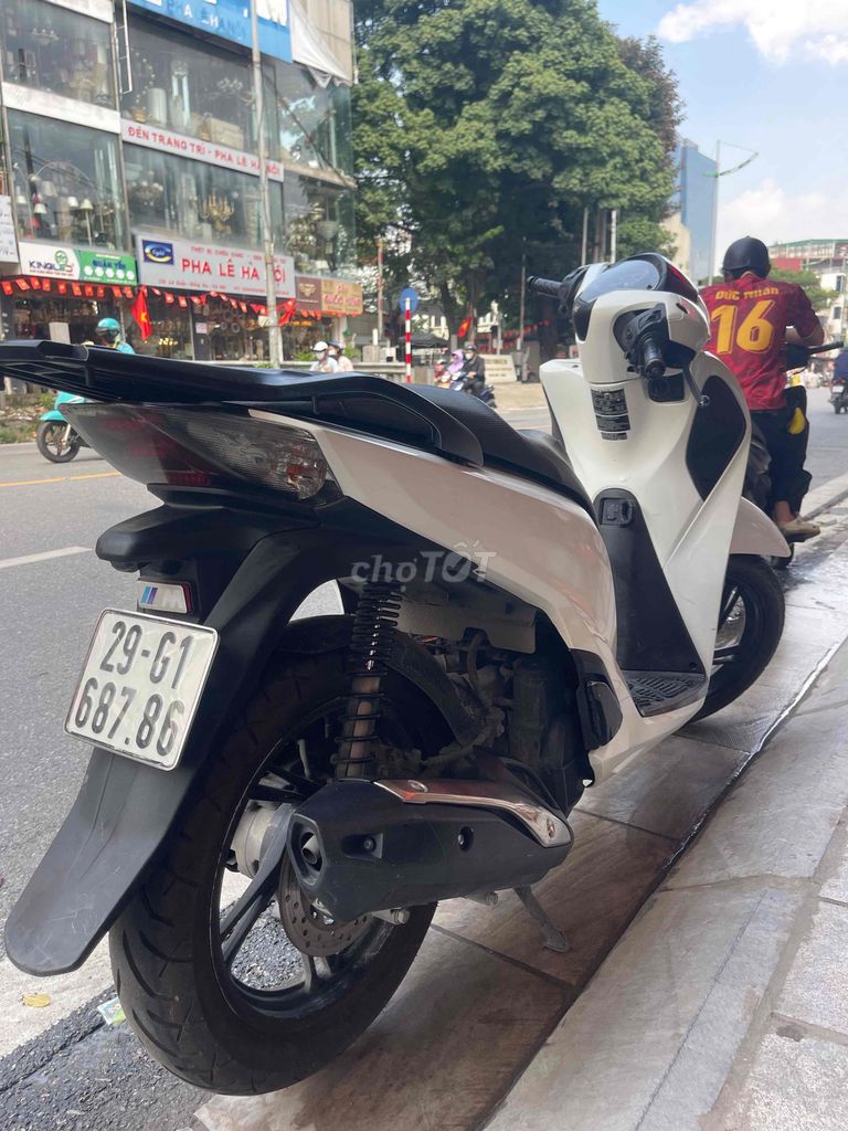 Bán xe chính chủ. Mua bán Xe máy tại Quận Hai Bà Trưng Hà Nội được đăng bởi Lữ Xuân Mạnh hình 6