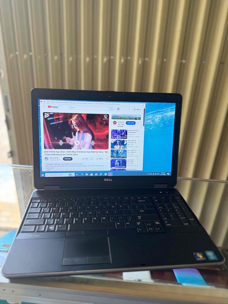 laptop dell core i7 ram 8gb pin hơn 3h