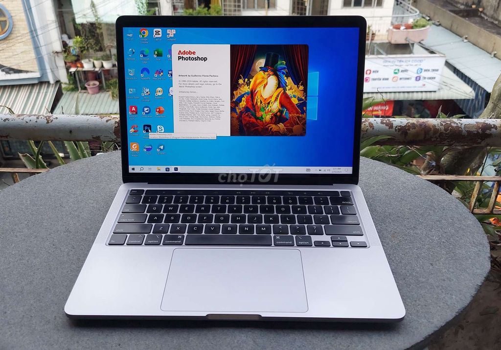 👉Bán 7 900 000đ. Macbook Pro 2020 i5 8GB 512Gb