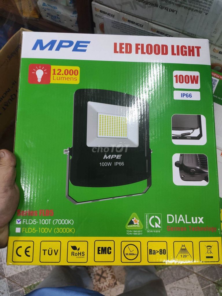 Đèn pha LED MPE 100W Trắng. Mua bán Đèn tại Huyện Hóc Môn Tp Hồ Chí Minh được đăng bởi Bán lẹ còn về hình 1