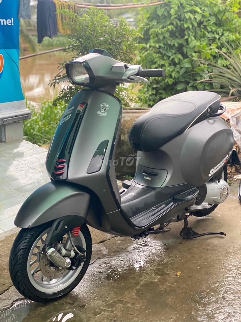 cần bán vespa sprin 9 chủ biển 65 máy zin êm ru. Mua bán Xe máy tại Quận Ô Môn Cần Thơ được đăng bởi Gà Lê Anh hình 1