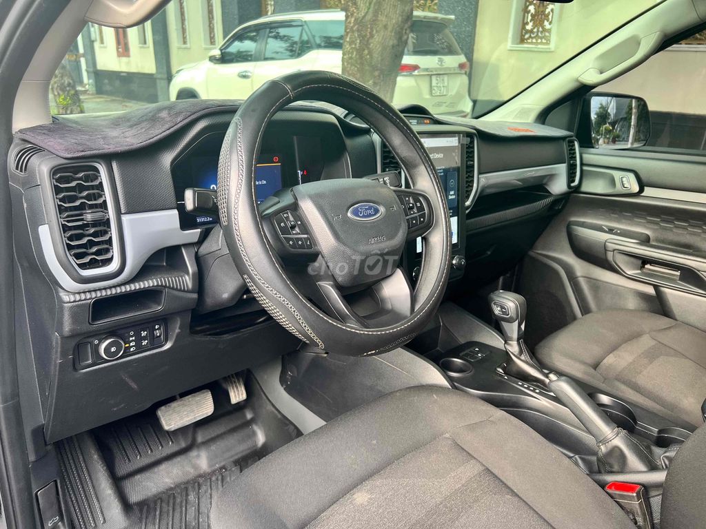 🍀Bán FORD RANGER XLS AT - 4x2 - Sx 2024 - màu đen. Mua bán Ô tô tại Quận Bình Tân Tp Hồ Chí Minh được đăng bởi MR Hiền  hình 7