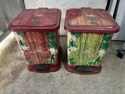Thùng đựng rác đạp chân còn như mới. Mua bán Nội thất, đồ gia dụng khác tại Quận 12 Tp Hồ Chí Minh được đăng bởi Nguyễn Văn Hòa