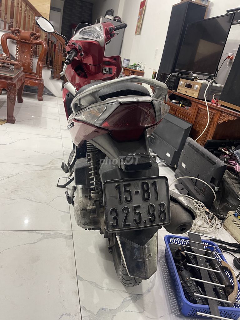 Honda Air Blade 2011 màu Đỏ. Mua bán Xe máy tại Quận Lê Chân Hải Phòng được đăng bởi Đức Phạm tuấn hình 1