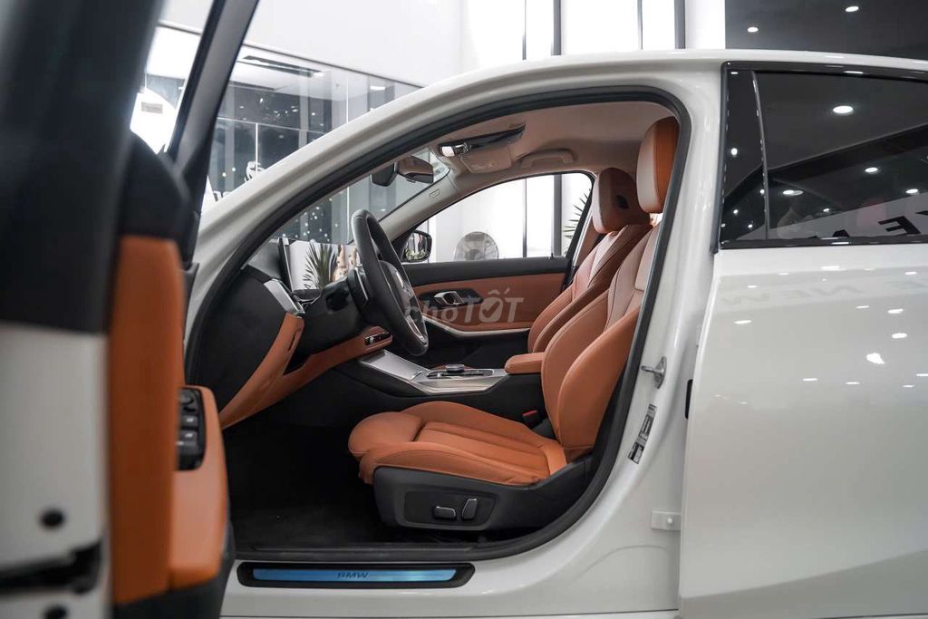 BMW 320i Sport Line LCI 2024 Trắng 12600 km. Mua bán Ô tô tại Quận 7 Tp Hồ Chí Minh được đăng bởi Hoàn Lee Xe Lướt hình 17