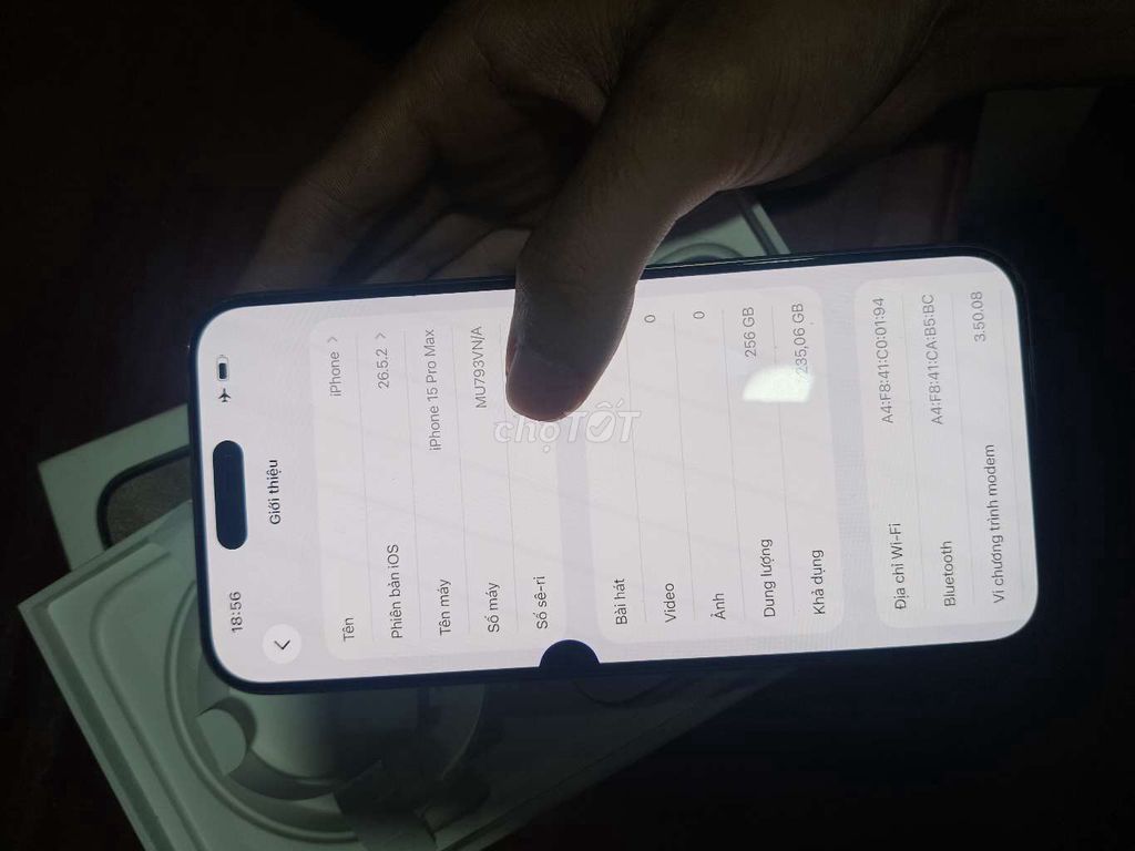 Apple iPhone 15 Pro Max 256GB Xám Đốm màn hình. Mua bán Điện thoại tại Thành phố Thuận An Bình Dương được đăng bởi Anh hình 1
