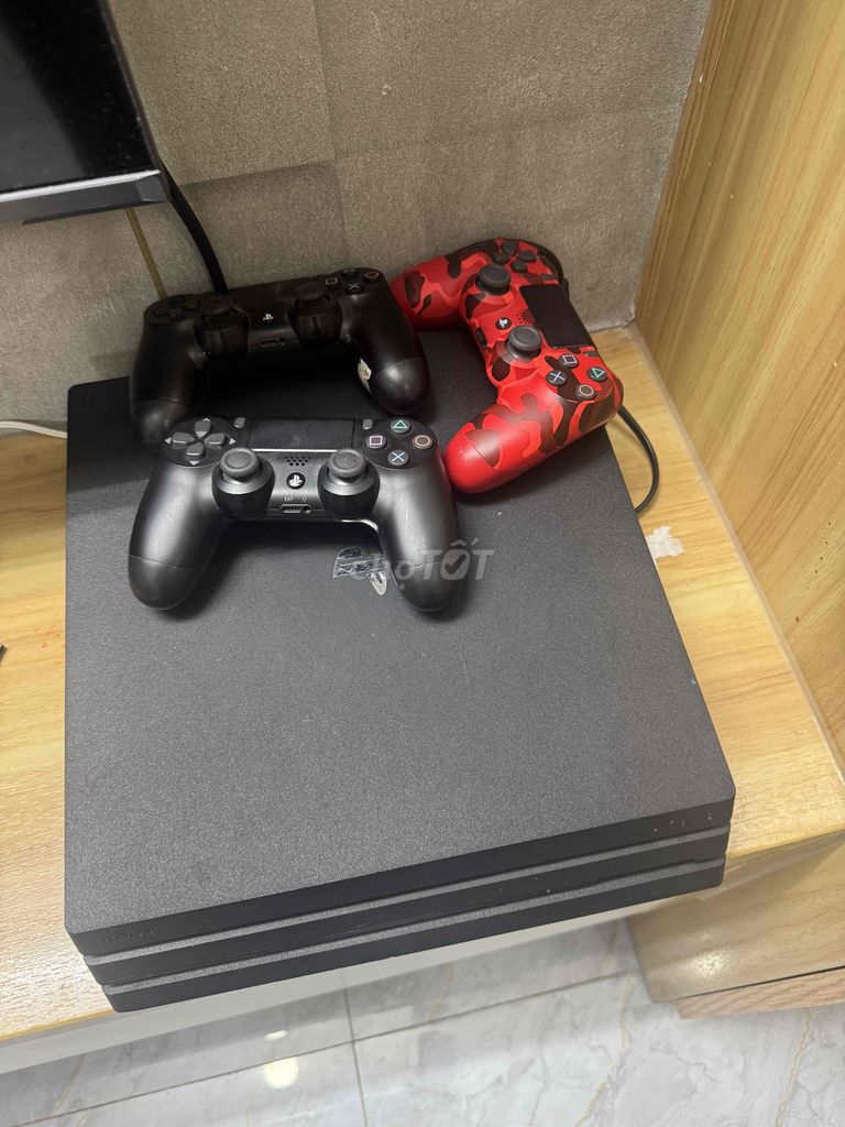 Máy chơi game Sony PS4 Pro Đen Đã jailbreak. Mua bán Thiết bị chơi game tại Quận Gò Vấp Tp Hồ Chí Minh được đăng bởi Van hình 1