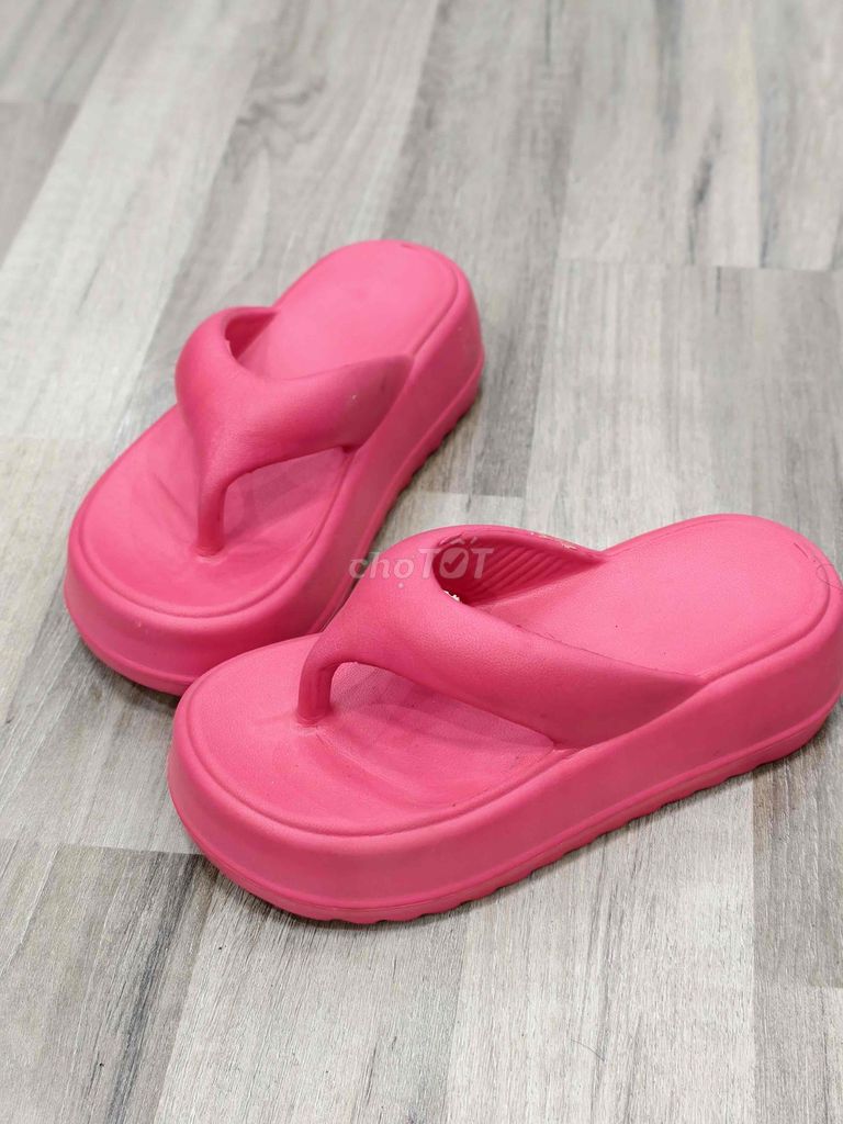 Dép kẹp Nữ Hồng size 36. Mua bán Giày dép tại Huyện Hoài Đức Hà Nội được đăng bởi Lan Nguyen hình 1