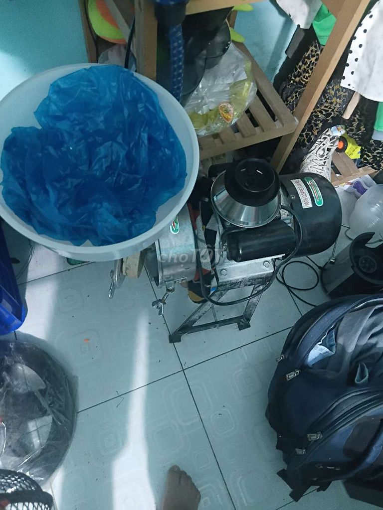 Máy xay bột gạo Kim loại Điện. Mua bán Bếp, lò, đồ điện nhà bếp tại Thành phố Thủ Đức Tp Hồ Chí Minh được đăng bởi Đạt hình 1