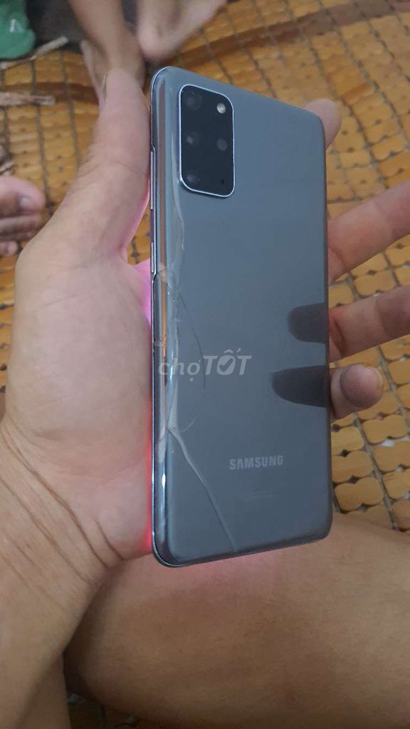 Samsung S20+ Xám Sọc màn hình. Mua bán Điện thoại tại Huyện Chợ Mới An Giang được đăng bởi Vỏ Văn Hoà hình 1