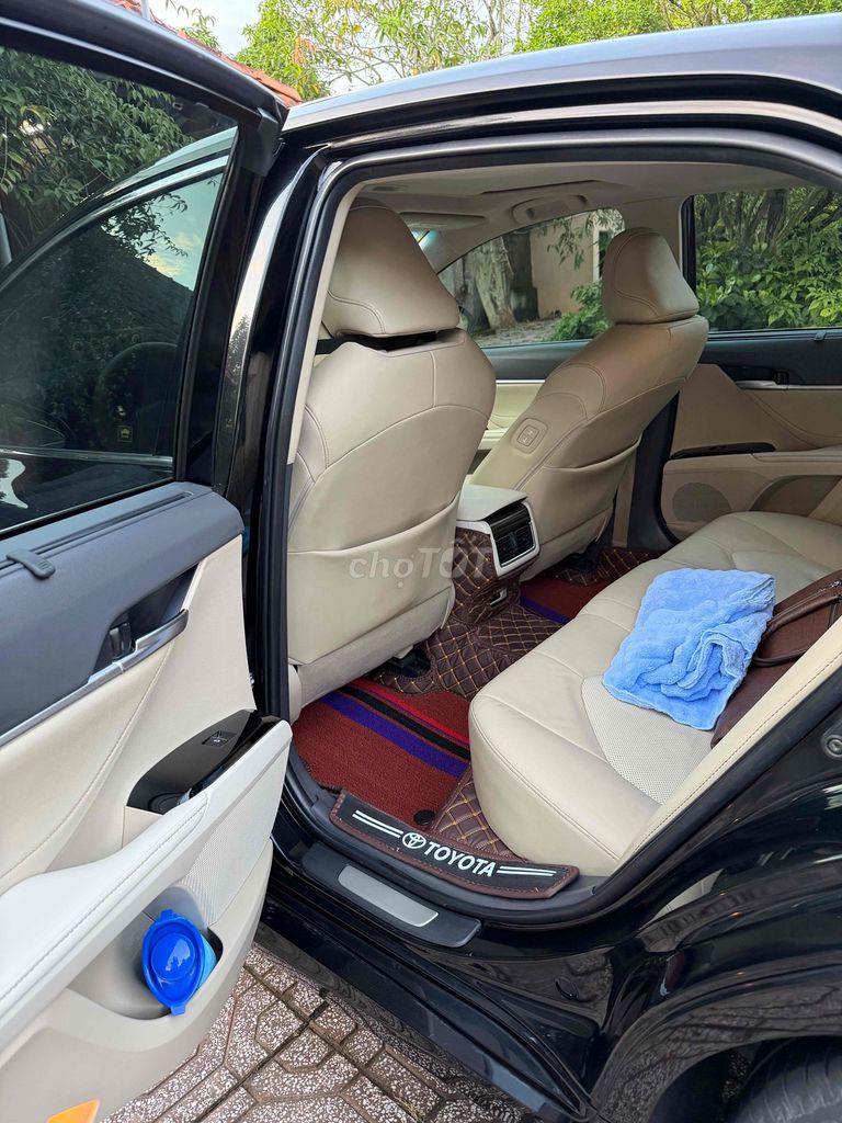 Toyota Camry 2020 2.5Q - 40000 km. Mua bán Ô tô tại Thành phố Cao Lãnh Đồng Tháp được đăng bởi Lê Sang hình 8