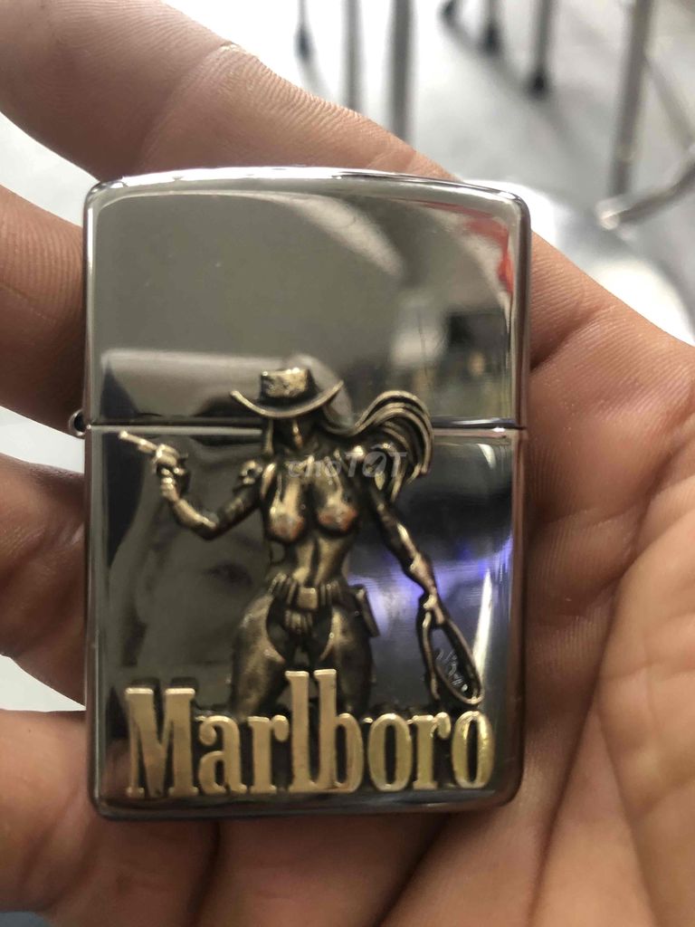 Zippo Mỹ Saphire bản Amor 2017