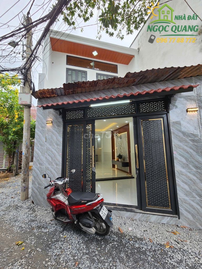 NHÀ ĐƯỜNG LÊ VĂN KHƯƠNG, HẺM XE HƠI, NGAY CHỢ THIẾC, SHR