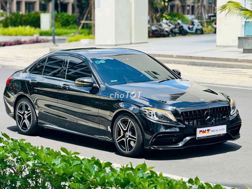 Mercedes Benz C300 2019 - Màu Đen. Mua bán Ô tô tại Quận 7 Tp Hồ Chí Minh được đăng bởi han huynh hình 4